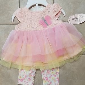 Baby girl size 0-3M dress with leggings